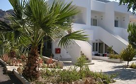 Mandorla Apartments